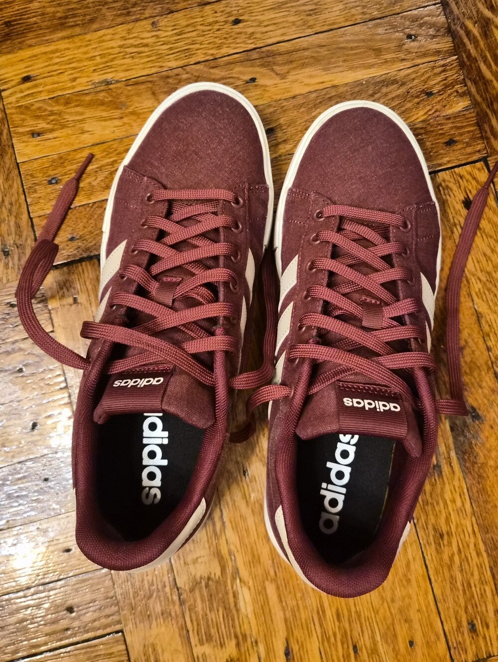 Adidas Daily 4.0 Collegiate Burgundy / Crystal Linen / Off White sz 9 M / 10 W
